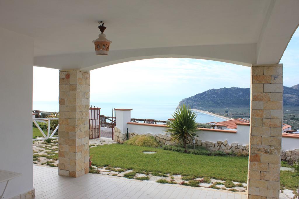 Holiday Lodge Al Porto Mattinata Zimmer foto